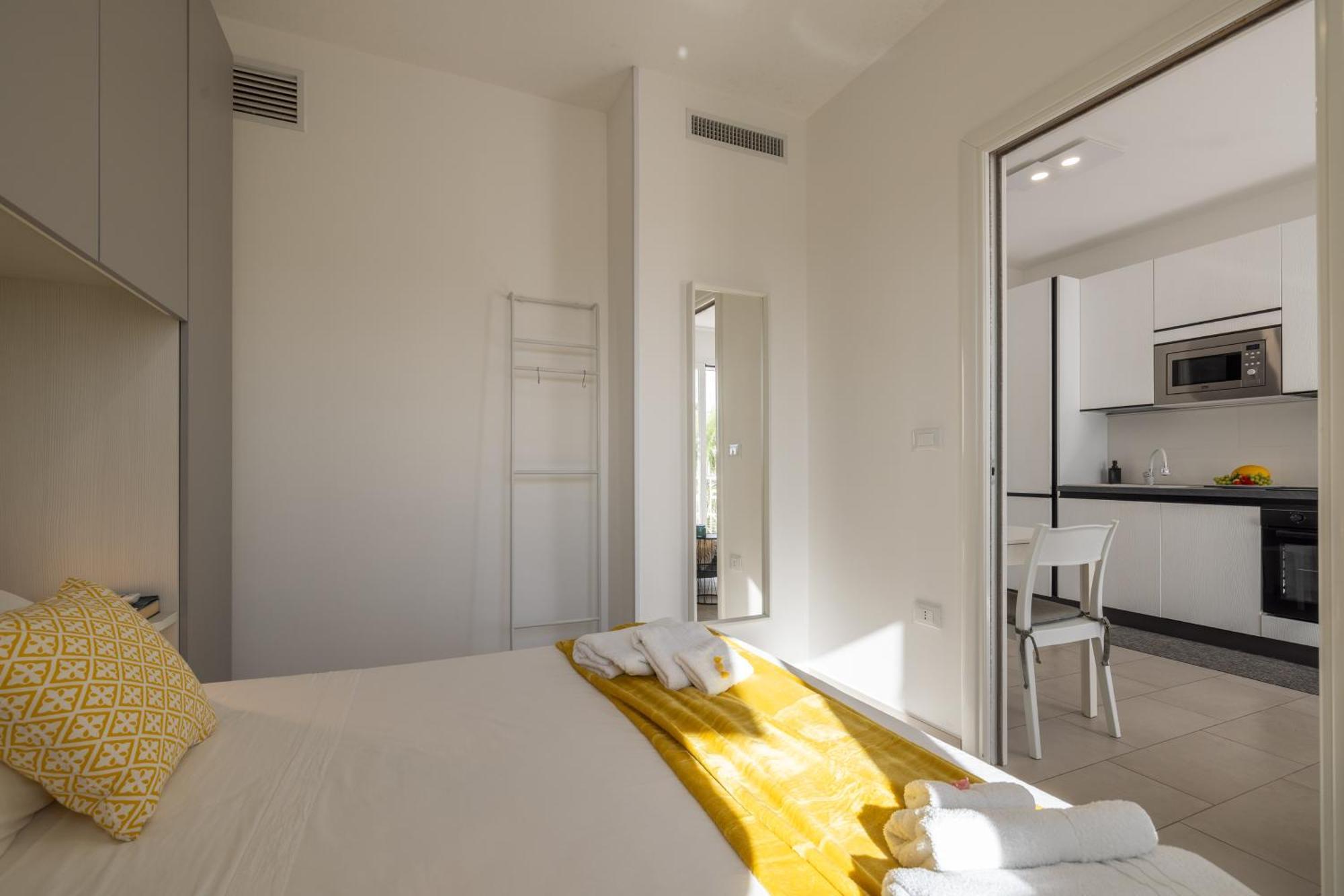 Tramonti Incredibili In Piscina - Apartment8 Con Ac Wifi In Residence Santa Maria al Bagno Extérieur photo